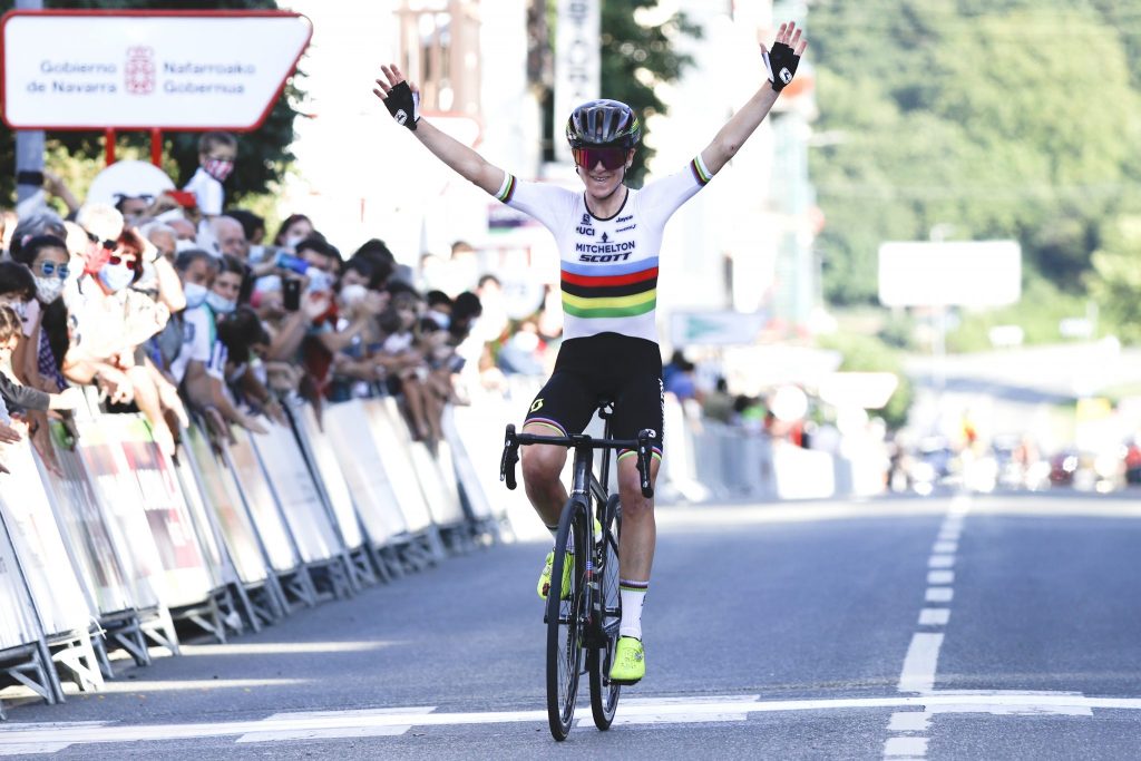 Annemiek van Vleuten (Mitchelton-Scott) wins in Lekunberri