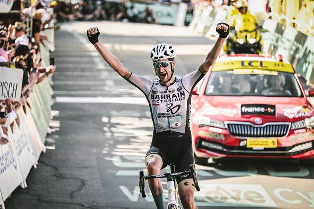 Wout Poels takes solo win on Stage 15